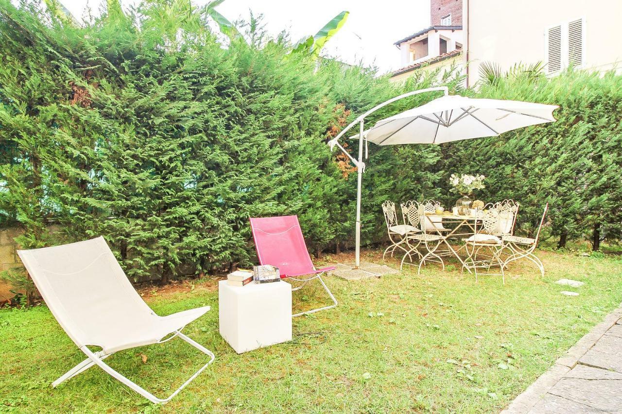 Apartment Guinigi With Private Courtyard ルッカ エクステリア 写真